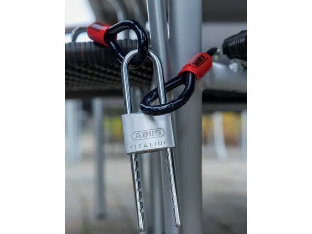 ABUS Mechanical 64TI/50mm TITALIUM™ Padlock Adjustable Shackle – – Now available at MTN Shop UK. - imagen 2