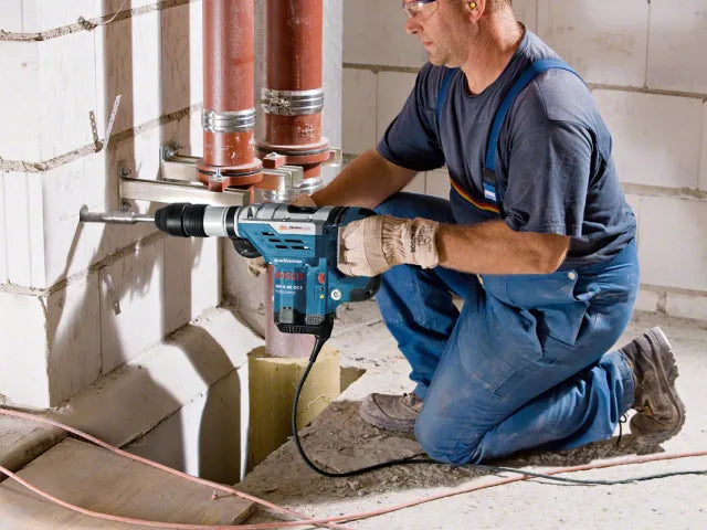 Bosch GBH 5-40 DCE Professional SDS Max Combi Hammer 1150W 240V – – Now available at MTN Shop UK. - imagen 2