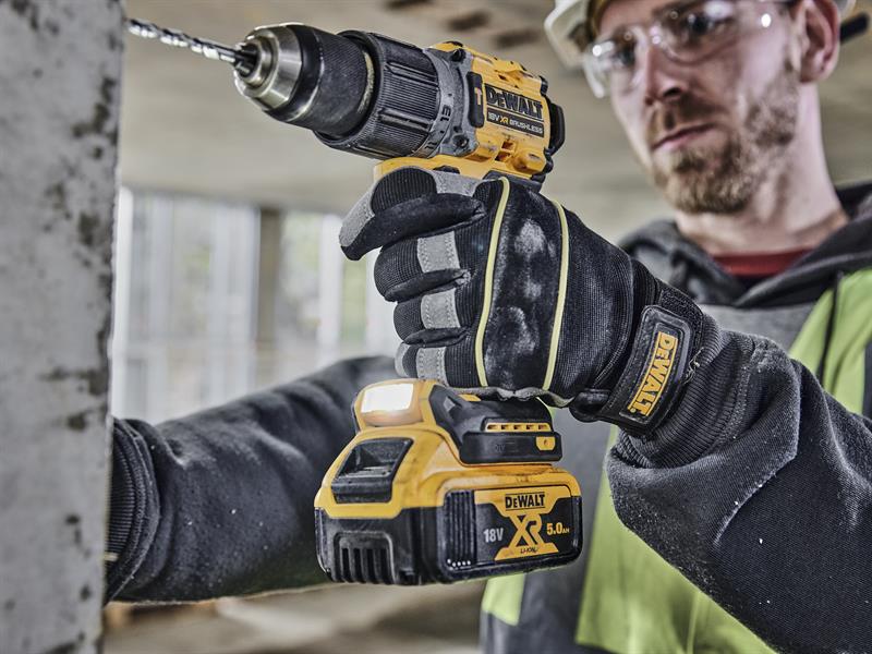DeWALT Power Tools DCD805P2T XR BL G3 Combi 18V 2 x 5.0Ah Li-ion - imagen 4