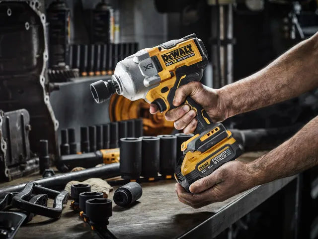 DEWALT DCF961N High Torque 1/2in Impact Wrench 18V Bare Unit – – Now available at MTN Shop UK. - imagen 11