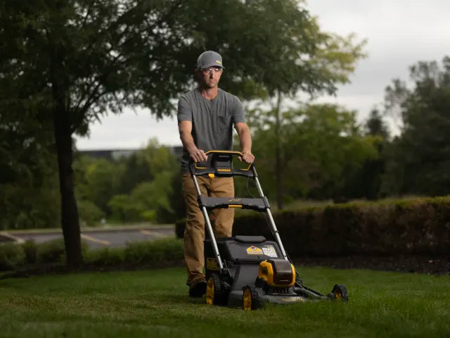 DEWALT DCMWP500N FlexVolt XR Push Mower 54V Bare Unit – – Now available at MTN Shop UK. - imagen 7