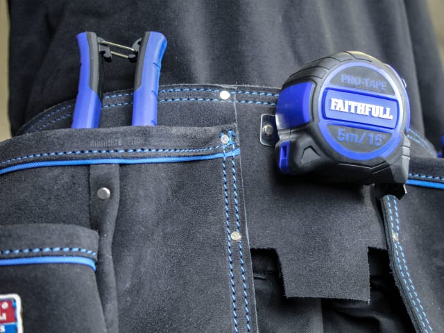 Faithfull Double Tool & Nail Pouch – – Now available at MTN Shop UK. - imagen 4