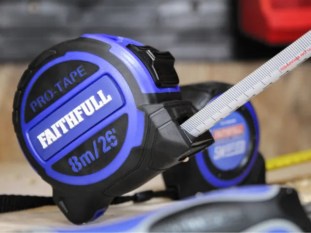 Faithfull Pro Tape Measure 8m/26ft (Width 32mm) – – Now available at MTN Shop UK. - imagen 3