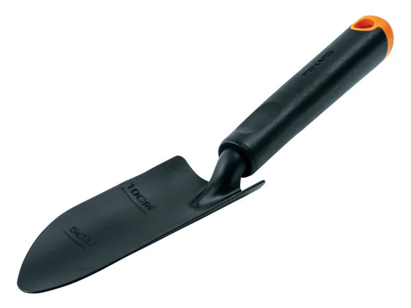 Fiskars Ergo Transplanter – – Now available at MTN Shop UK.