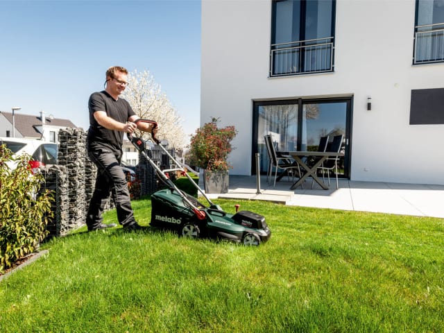 Metabo RM 36-18 LTX BL 36 Lawn Mower 18V Bare Unit – – Now available at MTN Shop UK. - imagen 6