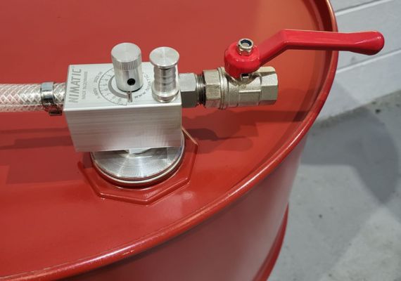 Pennine Metalworking Fluid Equipment Nimatic Emulsion Mixer – Hydraulic Oil 32, 46 and 68 Pennine Hydraulic Oils have been developed for use in most hydraulic power and control systems. – Now available at MTN Shop UK. - imagen 4