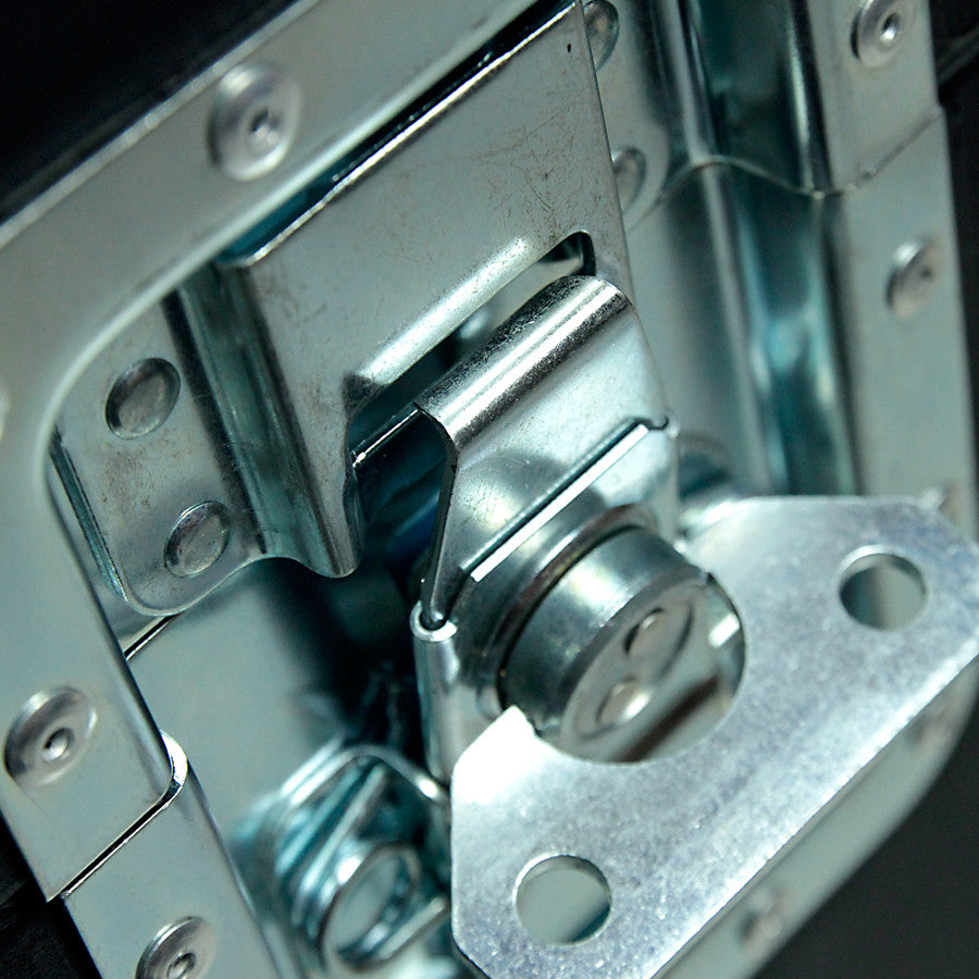 Close-up of a metal lock mechanism - imagen 5