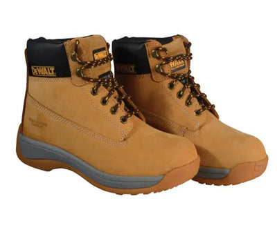 Apprentice Hiker Nubuck Boots Wheat