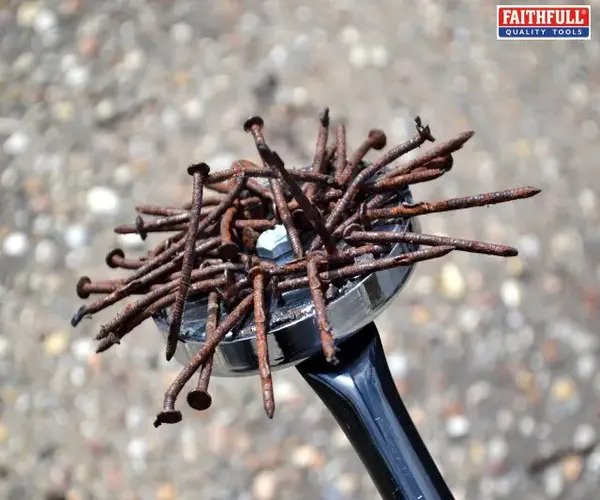 Magnetic Workshop Pick Up Tool - imagen 3