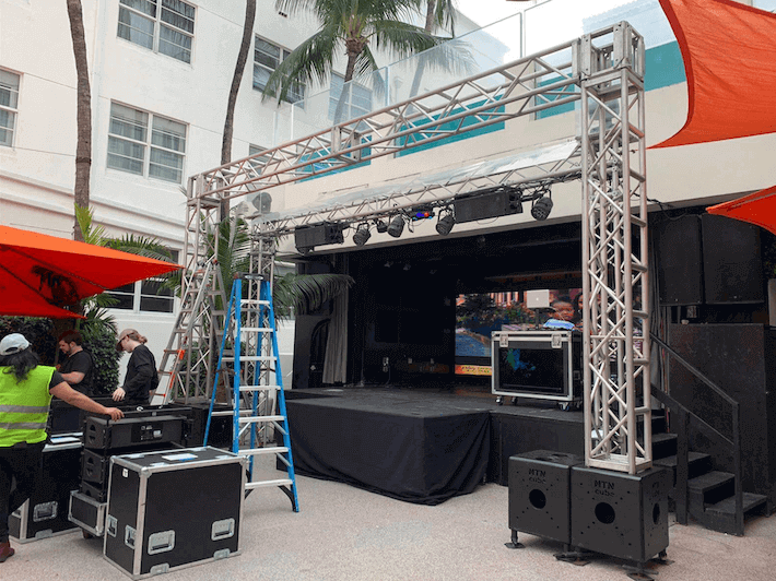 MTN Cube Ballast – A Cube with Curves - Compact Design, Universal Truss Compatibility, Customizable Aesthetics. Shop Now – Now available at MTN Shop UK. - imagen 2