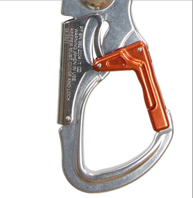 Neofeu Retractable Fall Arrester- 25mm Webbing (6m L) – The Neofeu Retractable Fall Arrester is lightweight and compact and recommended for both vertical and horizontal use for all users weighing up to 140 kg. Equipped with a 6 m long, 25mm wide webbing line that retracts automatically. Shop now. – Now available at MTN Shop UK. - imagen 4