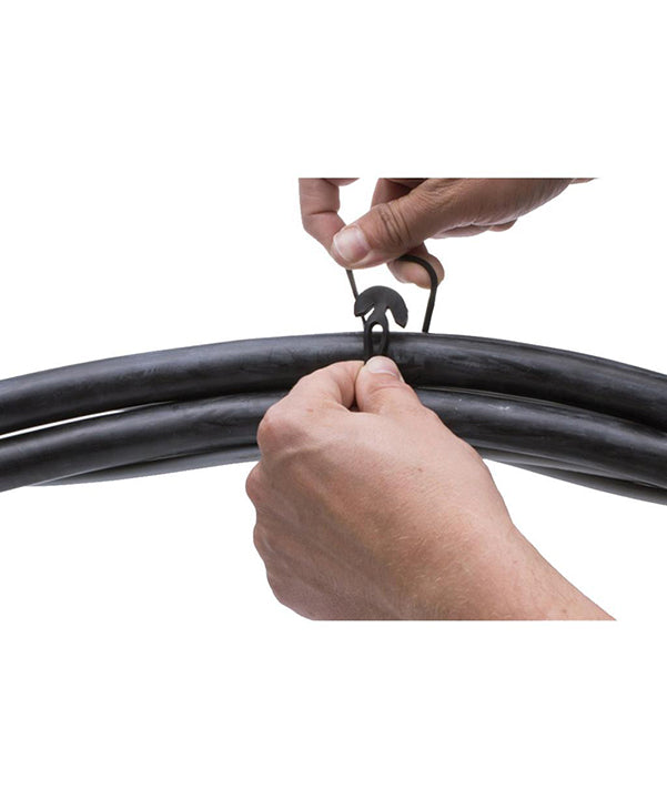 Model wrapping cables in black t-fix wrap - imagen 2
