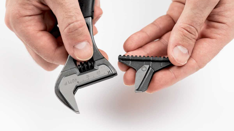 Reversible Jaw Adjustable Wrench