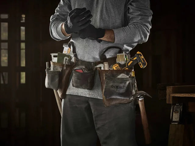 DEWALT DWST50112 Pro Leather Tool Apron – – Now available at MTN Shop UK. - imagen 3