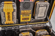 DEWALT TOUGHSYSTEM™ 2.0 Charger Toolbox – – Now available at MTN Shop UK. - imagen 9