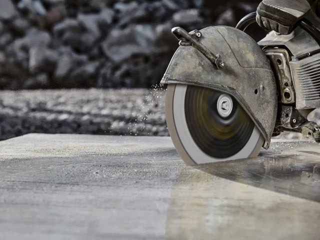 DEWALT ELITE SERIES™ All Purpose Diamond Segmented Wheel 230 x 22.2mm – – Now available at MTN Shop UK. - imagen 4