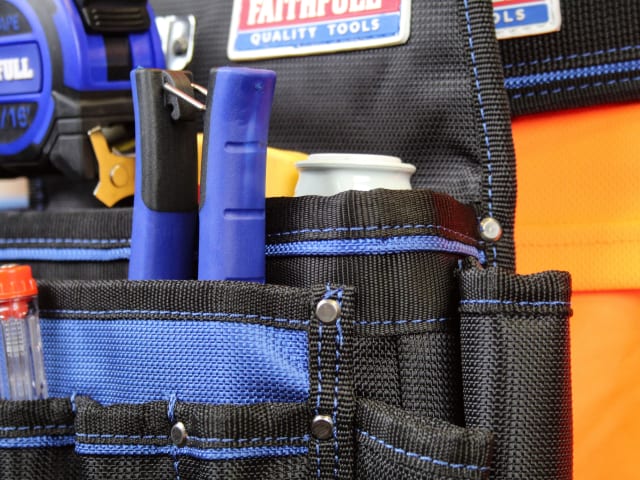 Faithfull Electricians Tool Pouch 2100D Nylon – – Now available at MTN Shop UK. - imagen 5