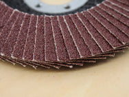 Faithfull Aluminium Oxide Flap Disc 115 x 22mm 80 Grit – – Now available at MTN Shop UK. - imagen 3