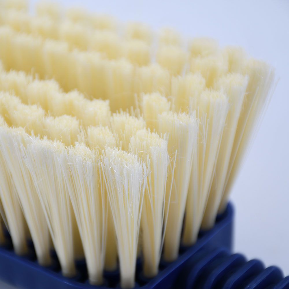 Close-up of Faithfull Water Flow Hand Brush soft bristles - imagen 5
