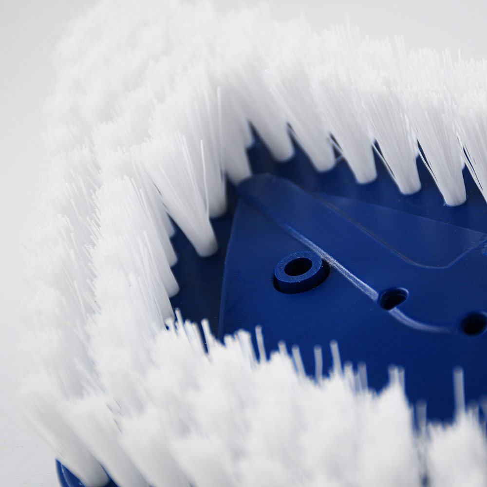 Close-up of Faithfull Water Flow Cleaning Brush stiff white bristles - imagen 11