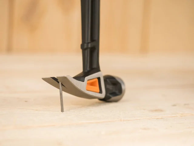 Fiskars IsoCore General Use Hammer 570g (20oz) – – Now available at MTN Shop UK. - imagen 4