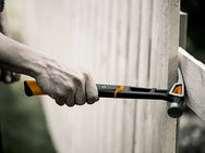 Fiskars IsoCore General Use Hammer 570g (20oz) – – Now available at MTN Shop UK. - imagen 5
