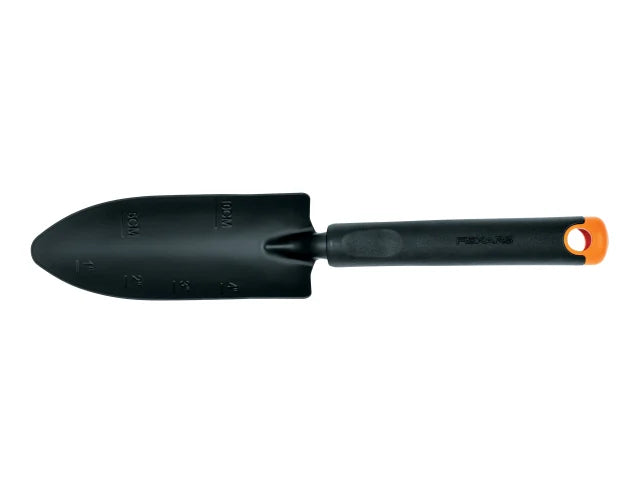 Fiskars Ergo Transplanter – – Now available at MTN Shop UK. - imagen 2