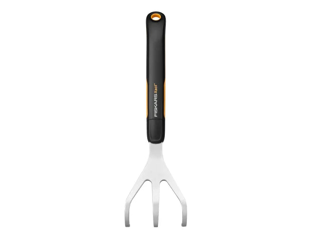 Fiskars Xact™ Cultivator – – Now available at MTN Shop UK. - imagen 2