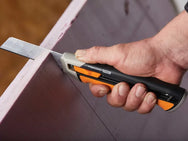 Fiskars CarbonMax Snap-off Knife 25mm – – Now available at MTN Shop UK. - imagen 5