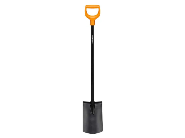 Fiskars Solid™ Metal Rounded Spade – – Now available at MTN Shop UK.