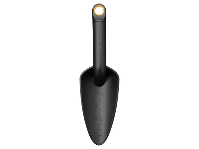 Fiskars Solid™ Trowel – – Now available at MTN Shop UK. - imagen 2