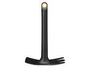 Fiskars Solid™ Planters Hoe – – Now available at MTN Shop UK. - imagen 2
