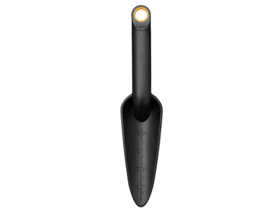 Fiskars Solid™ Transplanter – – Now available at MTN Shop UK.