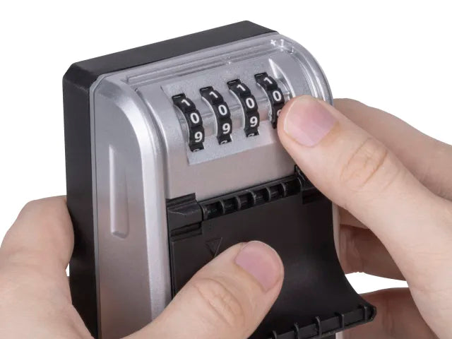 Master Lock 5481EURD Large Select Access® Key Lock Box – – Now available at MTN Shop UK. - imagen 2