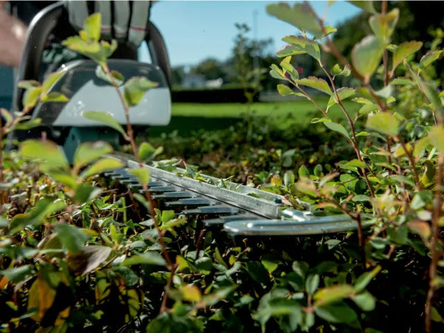 Metabo AHS 18-55 V Hedge Trimmer 18V Bare Unit – – Now available at MTN Shop UK. - imagen 3