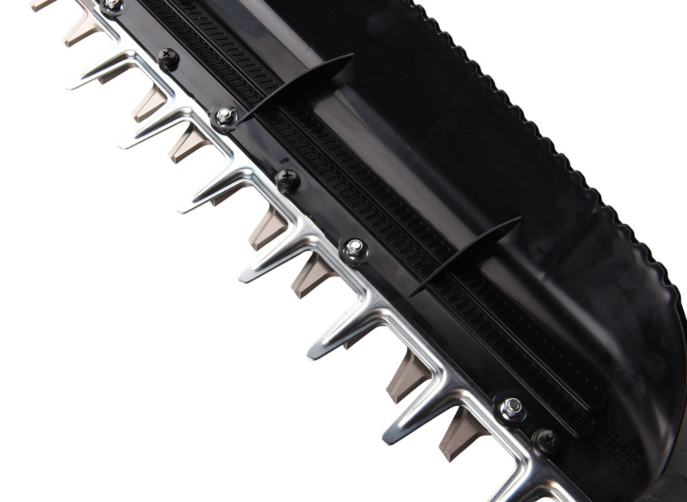 Makita - Makita UH014GZ XGT® 40Vmax Hedge Trimmer 40V Bare Unit - Hedge trimmer blade close-up with teeth detail. - imagen 6