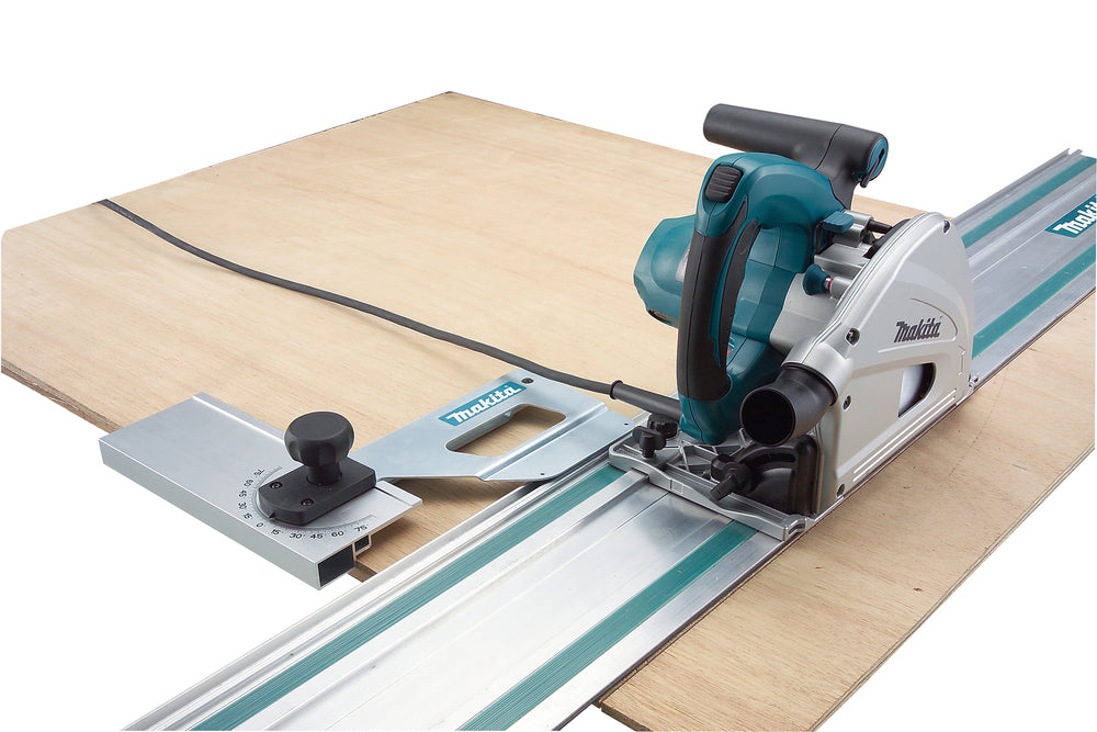 Makita - Makita SP6000J2 Plunge Saw - Circular saw with guide rail cutting plywood. - imagen 6