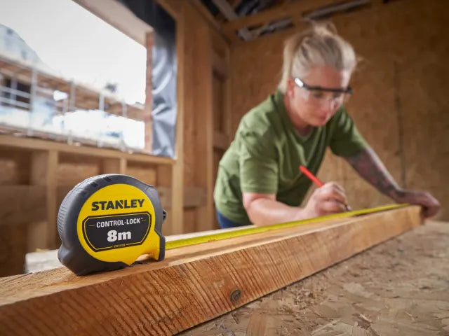STANLEY® CONTROL-LOCK™ Pocket Tape 8m (Width 25mm) (Metric only) – – Now available at MTN Shop UK. - imagen 5