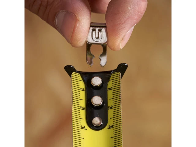 STANLEY® CONTROL-LOCK™ Pocket Tape 8m/25ft (Width 25mm) – – Now available at MTN Shop UK. - imagen 9