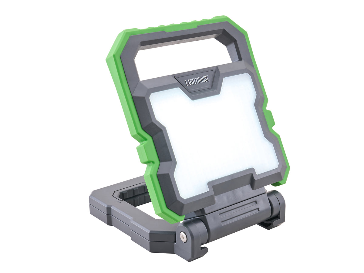Lighthouse - Lighthouse Rechargeable Worklight (2,000 Lumens) - Portable foldable LED work light with green frame. - imagen 2