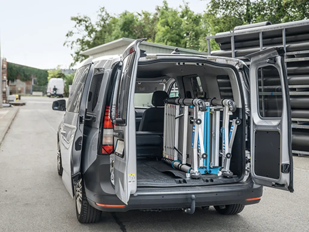 Zarges - Zarges TT002 Teletower Aluminium Telescopic Scaffold Tower with Toeboards - Van with collapsible ladders in spacious rear storage. - imagen 11