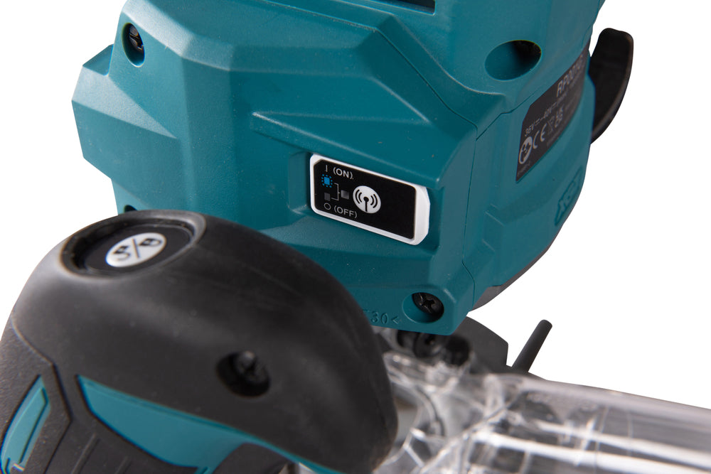 Makita - Makita RP001GZ02 XGT® 40Vmax BL 1/2in Router 40V Bare Unit - Cordless power tool with ergonomic handle and switch. - imagen 5