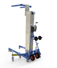Kuzar Industrial Lifter 300kg/7.3m with 100kg Counter Weight & Basket - HAMMER 73CW – Kuzar lifter 300KG- a robust industrial stacker with Counter Weight basket and 100kg of weight included. Made in Spain, the HAMMER 73CW Lifter has been designed for vertically lifting loads, and horizontal movements with the load lifted at minimum height. This stacker with an impressive 300kg capacity has high-quality wheels for easy movement and a powerful winch for efficient lifting whilst remaining compact and agile. Co - imagen 5