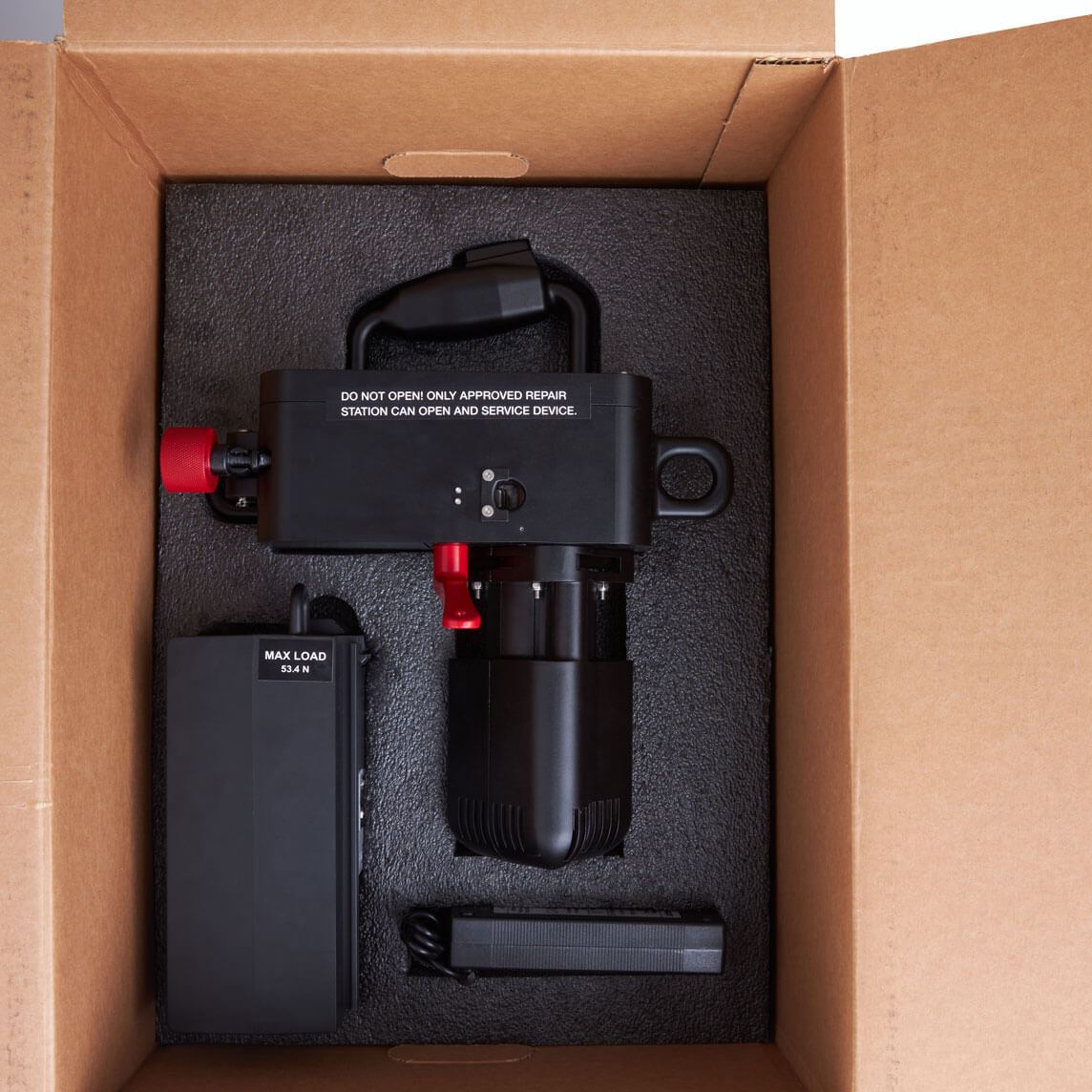 Ronin Lift Battery – Ronin Lift is lightweight & portable. Lifting up to 400 pounds. Battery Type: 28 VDC Lithium Ion Rechargeable Battery; Re-Charge Time: around 2.5hours – Now available at MTN Shop UK.