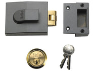 Yale Locks 81 Rollerbolt Nightlatch 60mm Backset DMG Finish Box – – Now available at MTN Shop UK.
