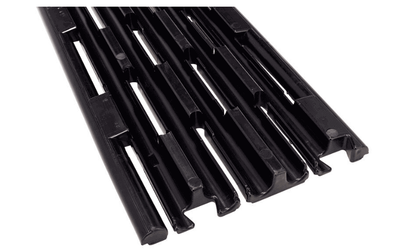 Adam Hall Defender Compact Base - 5 Channels – Made in Germany, this base can combine with cable protector 85100 to form a heavy-duty one with high load capacity to support trucks, forklifts, and other vehicles. – Now available at MTN Shop UK. - imagen 3