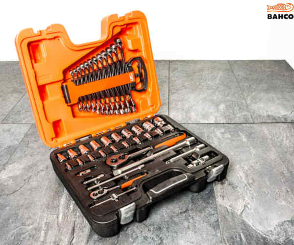 Socket & Spanner Set