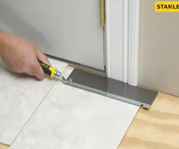 Reversible Flush Cut Saw