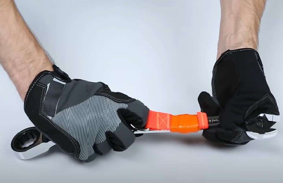 Stronghold Tool Tether Tape 2.74m – This 1-inch (2.54 cm) wide tool tether tape can connect a separate attachment point to your tool in seconds to create load-rated tether points on yours instantly. – Now available at MTN Shop UK.