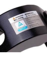 Safety label on black quick coupler - imagen 3